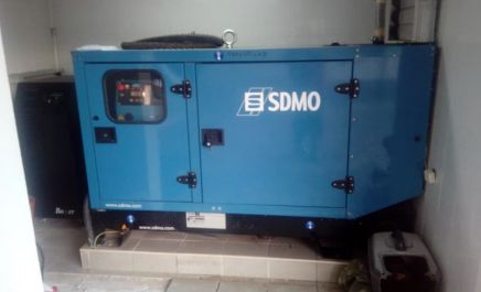 Монтаж и ввод в эксплуатацию  дизельного генератора SDMO T44K