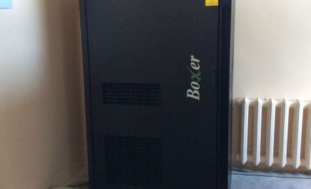 Установка источника бесперебойного питания Makelsan Boxer мощностью 160 кВА для защиты компьютерного томографа для Амурской областной клинической больницы